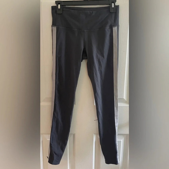 Athleta Womens S 2014 Gray *NICE* Metro Tux Silver Stripe Ankle Zipper Stretch - Picture 1 of 12